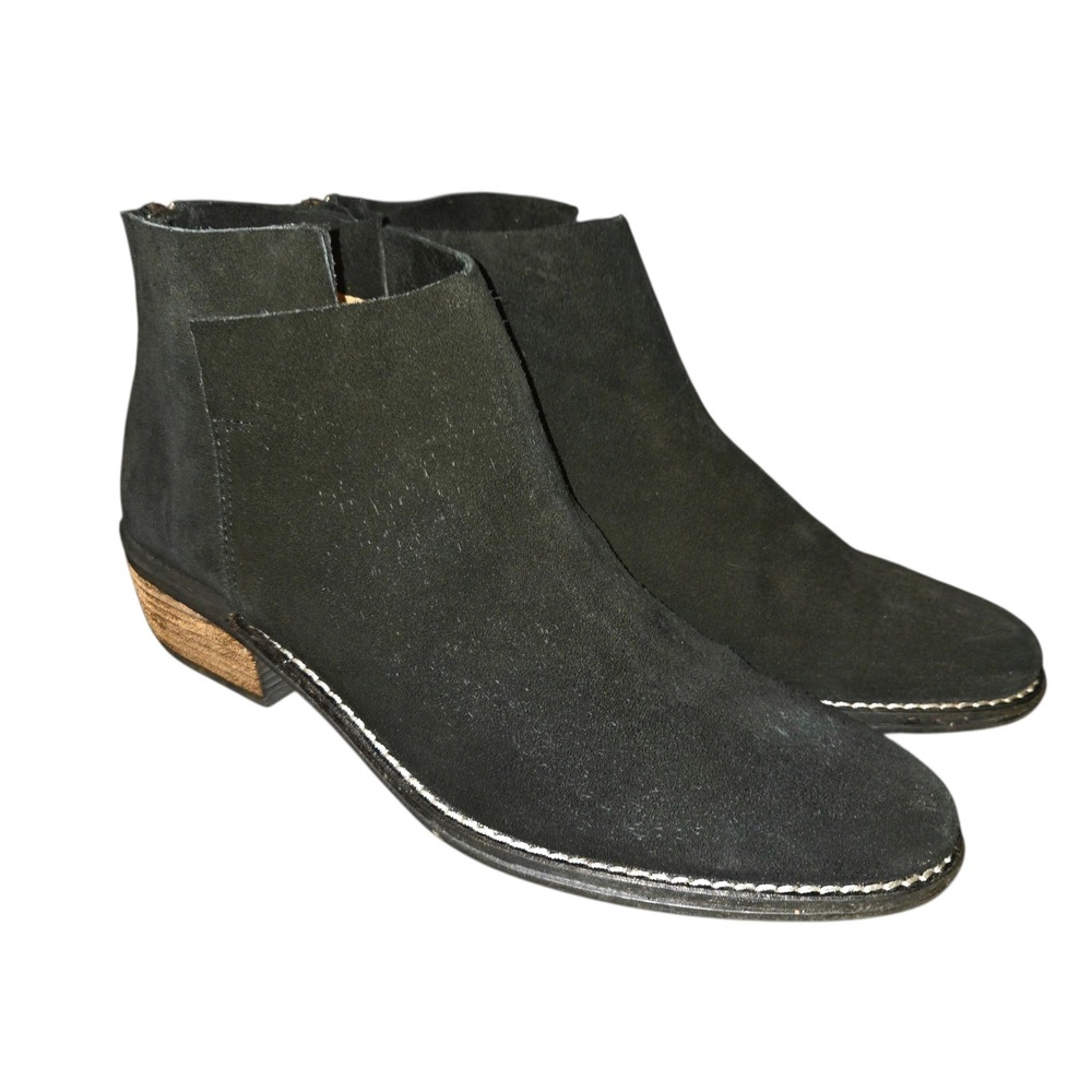 Very Volatile Aldworth Booties‎ Women 10 Black Suede Rear Zip Low Stacked Heel